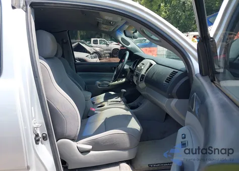 2007 Toyota Tacoma Base V6 z USA, uszkodzony, nr VIN 5TEUU42N57Z328689